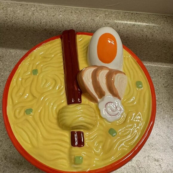 CERAMIC RAMEN BOWL STORAGE JAR with LID Decoration 3D Ramen Illustration New - Picture 9 of 10